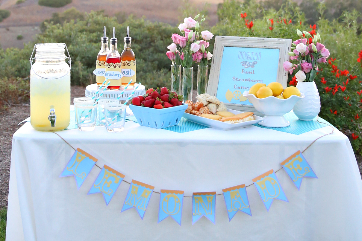 DIY Lemonade Bar & Drink Station